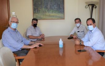 Επίσκεψη του Δημάρχου Λαρισαίων στο Δήμαρχο Καρδίτσας