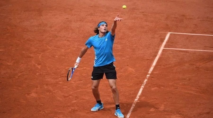 Πρόωρο αντίο από το «Roland Garros» για τον Στέφανο Τσιτσιπά
