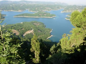 Λίμνη Πλαστήρα: Υποτονική (ακόμα) η ζήτηση για το τριήμερο του Αγ. Πνεύματος