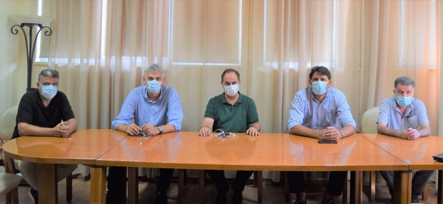 Επίσκεψη Φασούλα και Ρεντζιά στο Δήμαρχο Καρδίτσας