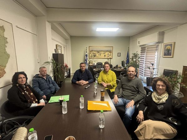Συνάντηση στο γραφείο του Αντιπεριφερειάρχη για τη λειτουργία και την εύρυθμη οργάνωση των λαϊκών αγορών