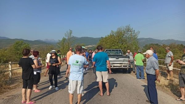 Διαμαρτυρία για την αποκατάσταση της γέφυρας Καλλιθήρου, Αμπελικού και των φθορών του οδικού δικτύου