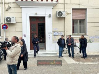 Προφυλακιστέος κρίθηκε μετά την απολογία του και ο έτερος ανήλικος για τη δολοφονία του τραγουδιστή Γ. Τσιτόγλου