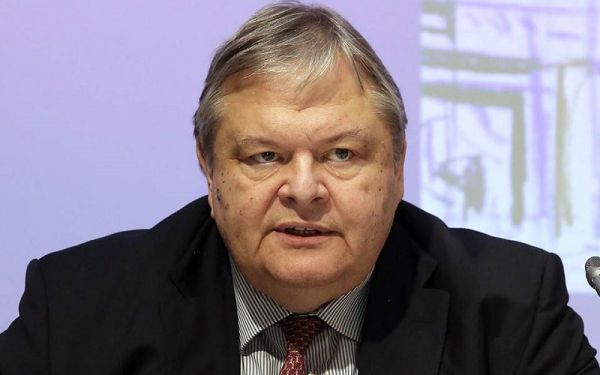 Αποχωρεί από το ΚΙΝ.ΑΛ. ο Ευ. Βενιζέλος μετά την απόφαση τοποθέτησης του Γ. Καμίνη ως επικεφαλής του ψηφοδελτίου Επικρατείας