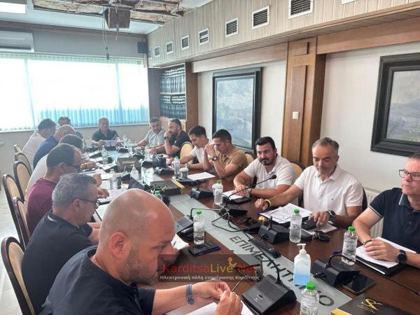 Ενίσχυση από το Επιμελητήριο στον Πολιτιστικό Σύλλογο Καστανιάς - Μούχας και στο Σύλλογο Συνταξιούχων πρ. ΟΑΕΕ
