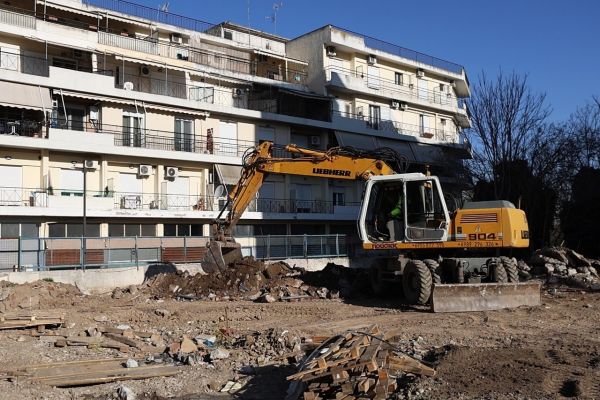 Αυτοψία του Δημ. Κουρέτα στην υπό κατασκευή νέα πτέρυγα του Γ.Ν. Λάρισας