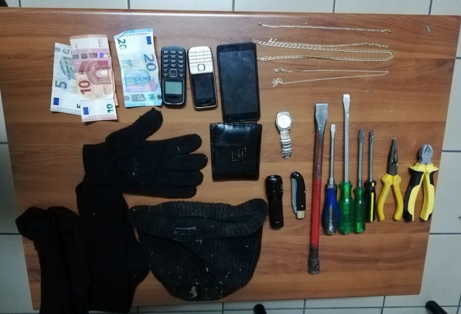 Εξιχνιάστηκε άμεσα ληστεία εις βάρος ηλικιωμένων στον Τύρναβο - Συνελήφθη 35χρονος