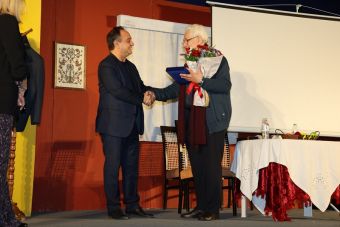 Για την προσφορά του στον πολιτισμό τίμησε τον πρ. δήμαρχο Καρδίτσας, Δημ. Αρχοντή το 38ο Π.Φ.Ε.Θ. Καρδίτσας