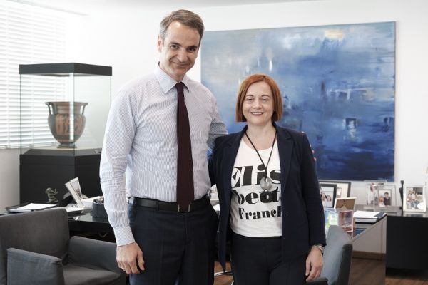 Σοφία Τόλια: "Ο Κυριάκος το έχει και μπορεί!!!"