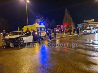 Τροχαίο με 5 τραυματίες στην είσοδο της Λαμίας με εμπλοκή οχήματος με επιβάτες από Καρδίτσα(+Φωτο)