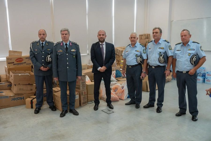 Eίδη πρώτης ανάγκης για τους πλημμυροπαθείς της Θεσσαλίας συγκέντρωσε η Αστυνομία