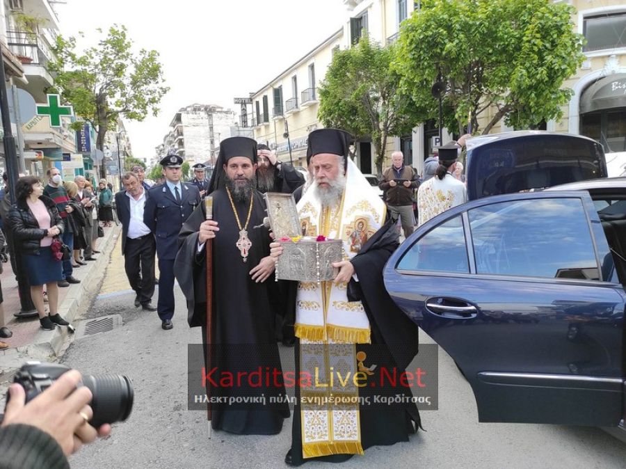 Η Καρδίτσα υποδέχθηκε την Τιμία Κάρα του Πολιούχου της Αγίου Σεραφείμ (+Φωτο +Βίντεο)