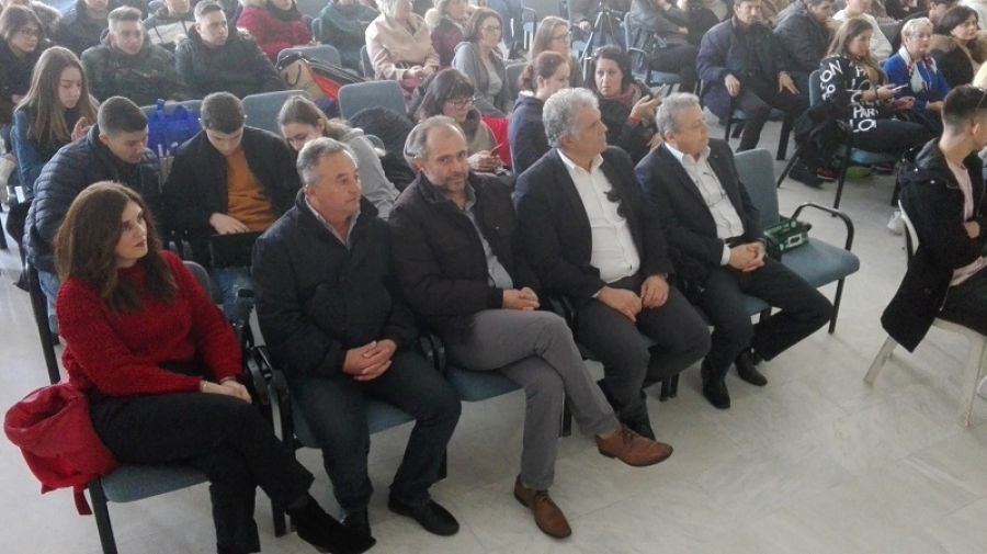 Ευχαριστήριες ανακοινώσεις της Διεύθυνσης του 1ου ΕΠΑΛ Παλαμά