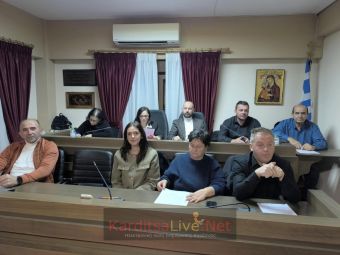 Χωρίς την αντιπολίτευση η συνεδρίαση του Δημοτικού Συμβουλίου Μουζακίου