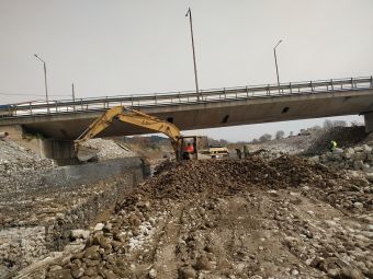 Σε εξέλιξη οι εργασίες από την ΤΕΡΝΑ για περιφερειακό Μουζακίου και καθίζηση οδοστρώματος στο Πευκόφυτο