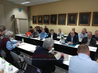 Κοινή χρήση τεμαχιστή ογκωδών αντικειμένων από τους Δήμους της Π.Ε. Καρδίτσας