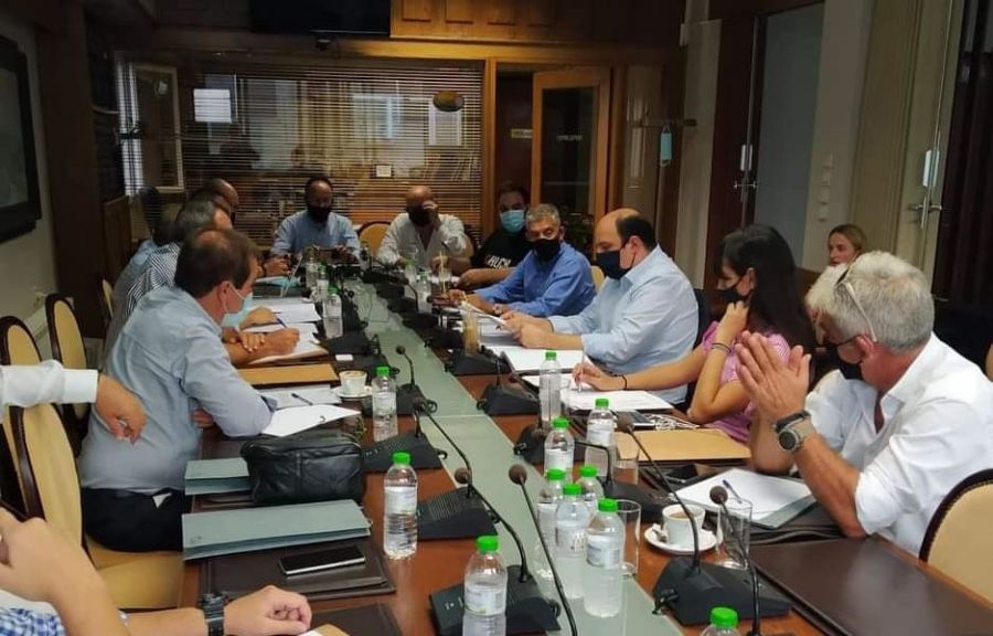 Χρ. Τριαντόπουλος: Επίσκεψη στην Καρδίτσα και συνεργασία με τους τοπικούς φορείς για τα μέτρα στήριξης