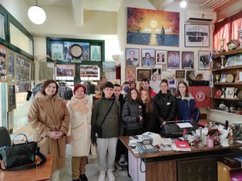 Διδακτική επίσκεψη στο κέντρο της πόλης από το 5ο Γυμνάσιο Καρδίτσας