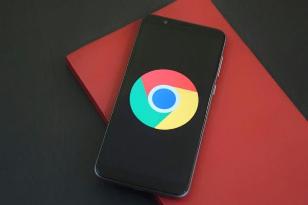 Βαριέσαι στο γραφείο; 6 μικρά browser tricks που θα σε διασκεδάσουν