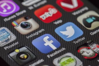 Πανευρωπαϊκός έλεγχος σε 576 «influencers» για εντοπισμό παραπλανητικών εμπορικών πρακτικών - Στη λίστα και 20 Έλληνες