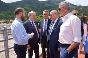 Τις εργασίες αποκαταστάσεων από τις πλημμύρες στο Μουζάκι επισκέφθηκε ο Υπουργός Οικονομίας και Οικονομικών Κ. Χατζηδάκης