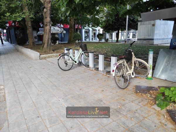 Την ερχόμενη εβδομάδα η τοποθέτηση των νέων ξύλινων ηλεκτρικών ποδηλάτων - Ο λόγος της καθυστέρησης (+Φώτο)