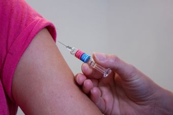 Ανοίγει η πλατφόρμα των ραντεβού εμβολιασμού για άτομα με υποκείμενα νοσήματα αυξημένου κινδύνου