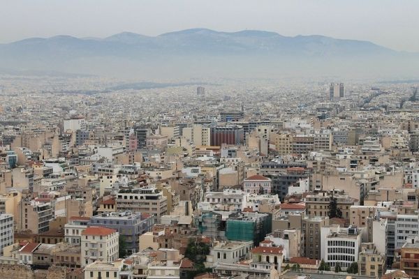 28,3% πάνω η τουριστική κίνηση το πρώτο τρίμηνο του 2026 σύμφωνα με την ΤτΕ