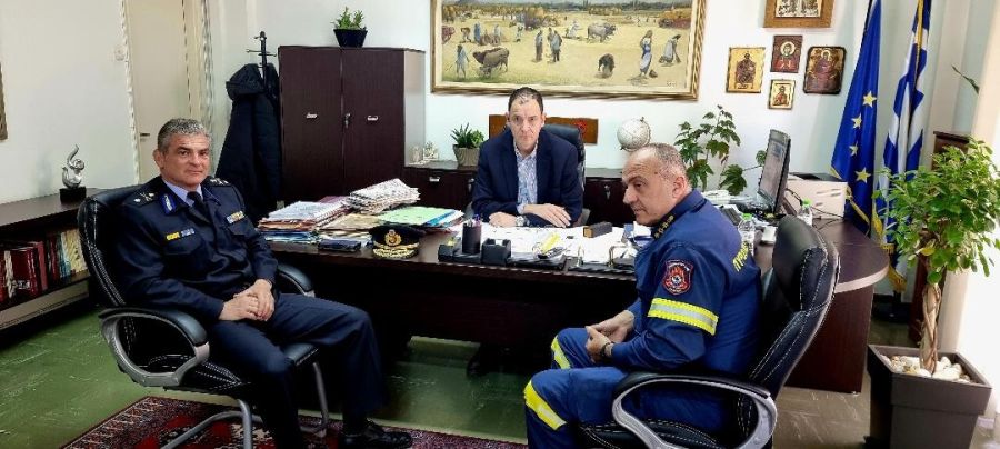 Εθιμοτυπική επίσκεψη του νέου διοικητή ΠΕΠΥΔ Θεσσαλίας κ. Νικόλαου Μητσογιάννη στον Αντιπεριφερειάρχη ΠΕ Καρδίτσας Κωστή Νούσιο