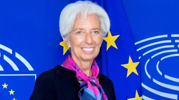 Πληθωρισμός: Η ΕΚΤ «πλησιάζει στον στόχο», εκτιμά η πρόεδρός της Κριστίν Λαγκάρντ