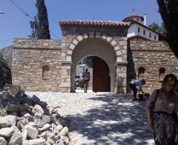 Υπογράφηκε η σύμβαση του έργου βελτίωσης της πρόσβασης στην Ι.Μ. Παναγίας Οδηγήτριας στην Πορταριά