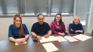 Πρωτόκολλο συνεργασίας μεταξύ Δήμου Καρδίτσας και Κέντρου Γυναικών για την περιγεννητική βία