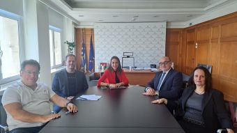 Σύλλογος Γονέων Κηδεμόνων και Φίλων Παιδιών με αυτισμό Δυτ. Θεσσαλίας: Συνάντηση με την Υπουργό Κοινωνικής Συνοχής και Οικογένειας