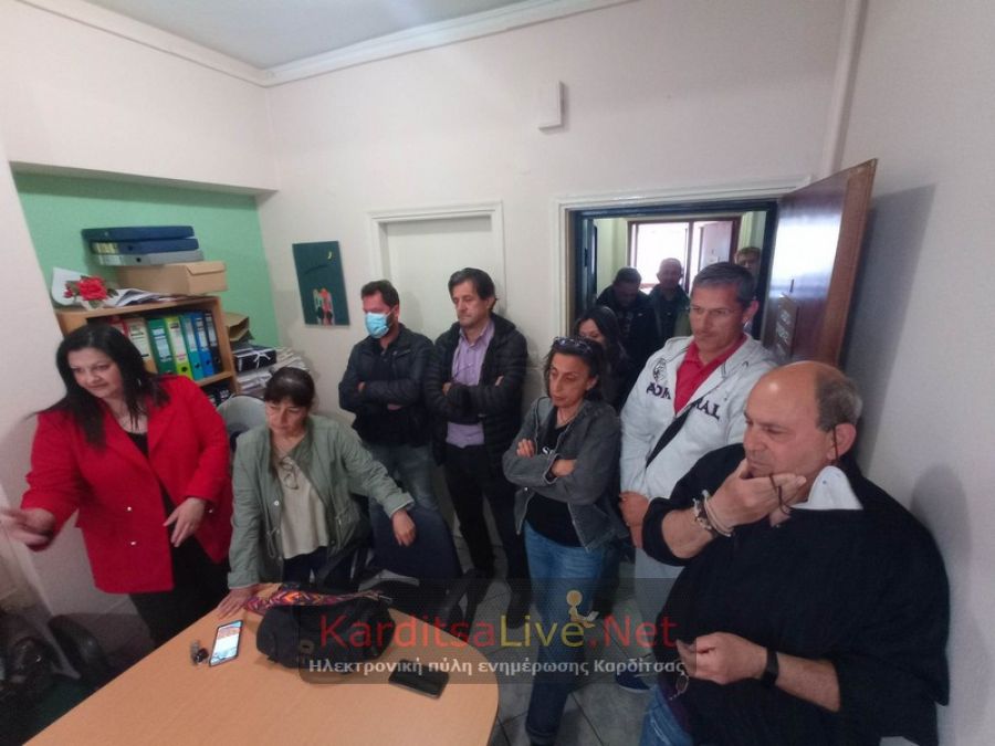 Νέα δυναμική παράσταση διαμαρτυρίας ΕΛΜΕ και καθηγητών για την αξιολόγηση