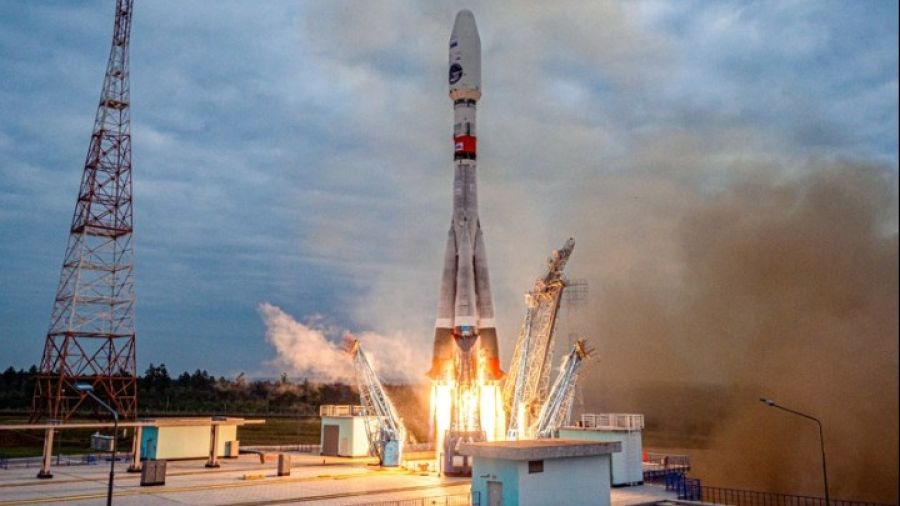 Πύραυλος με εξερευνητικό σκάφος της Ρωσίας απογειώθηκε με προορισμό τη Σελήνη