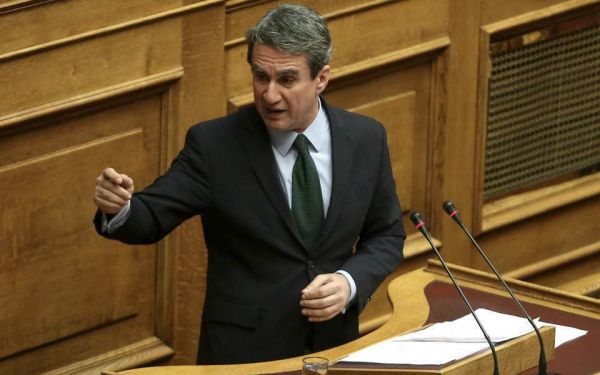 Υπόθεση Novartis: Αίτημα για άρση ασυλίας του Ανδρέα Λοβέρδου λόγω «ενδείξεων δωροδοκίας»