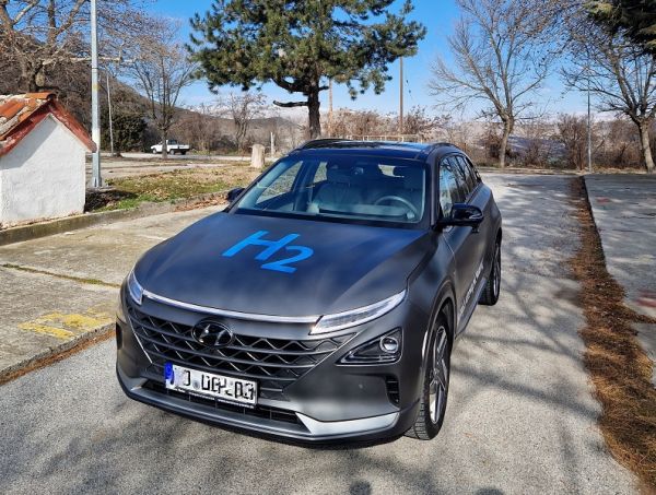 Κοζάνη: Αυτοκίνητο υδρογόνου κυκλοφόρησε για πρώτη φορά στους ελληνικούς δρόμους