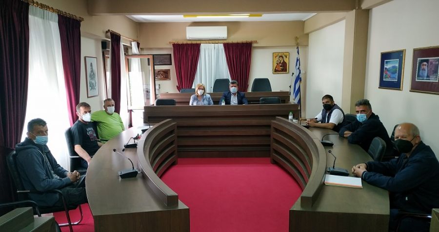 Σύσκεψη με τους νέους υδρονομείς στο Δημαρχείο Μουζακίου