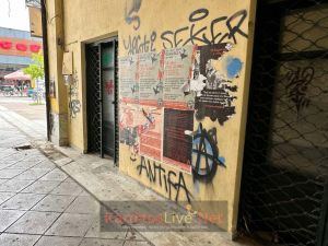 Καρδίτσα: Υπέρμετρη αφισοκόλληση σε κεντρικά και όχι μόνο σημεία - Κανένα πρόστιμο από τη Δημοτική Αρχή (+Φωτο)