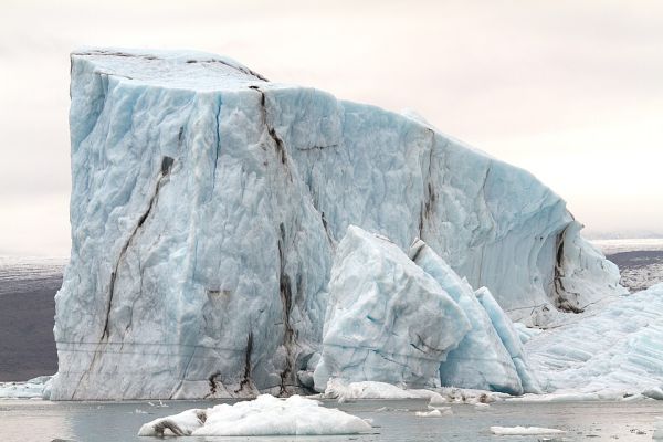 Unesco: &quot;Το ένα τρίτο των παγετώνων παγκόσμιας κληρονομιάς της Unesco θα εξαφανιστεί ως το 2050&quot;