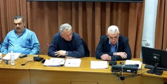 Θ. Σκάρλος: Μια απόφαση και μία κορδέλα «κλείνουν» τις παιδικές χαρές - Διπλός κίνδυνος από τη χρήση τους