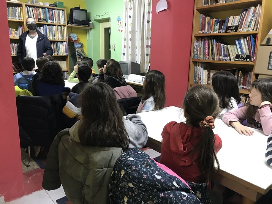 Παγκόσμια Ημέρα Παιδικού Βιβλίου – «Είμαι ένα βιβλίο. Διάβασέ με» - Δράση 10ου Δημοτικού Σχολείου Καρδίτσας