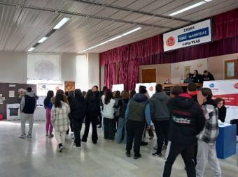 Οι μαθητές του ΓΕΛ Λεονταρίου στην εκδήλωση επαγγελματικού προσανατολισμού της ΔΥΠΑ Καρδίτσας