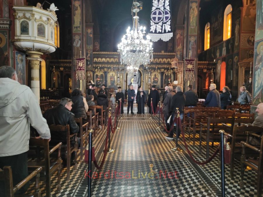 Δέματα αγάπης και αλληλεγγύης μοιράζει και το φετινό Πάσχα η Ιερά Μητρόπολη (+Φωτο +Βίντεο)