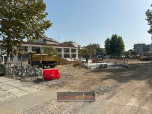 Επανεκκίνησαν οι εργασίες στον προαύλιο χώρο του Δημαρχείου Καρδίτσας (+Φωτο)