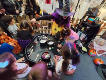 Μαγικό Halloween στο Fashion City Outlet: Γέλια, παιχνίδι και… ανατριχιαστικές εκπλήξεις για τους μικρούς μας φίλους!