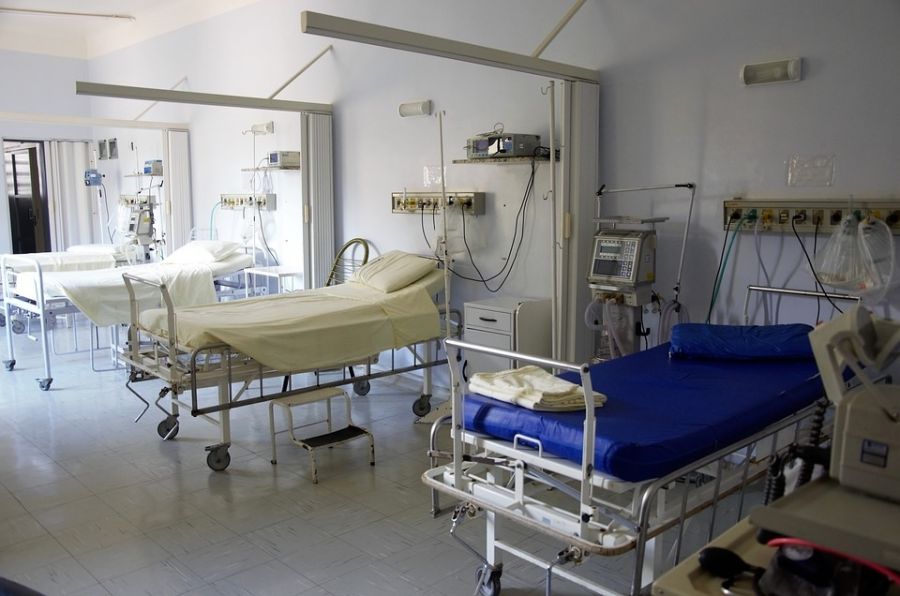 ΕΟΔΥ: 43 θάνατοι ασθενών με COVID-19 και 1 από γρίπη για το διάστημα 17-23 Απριλίου