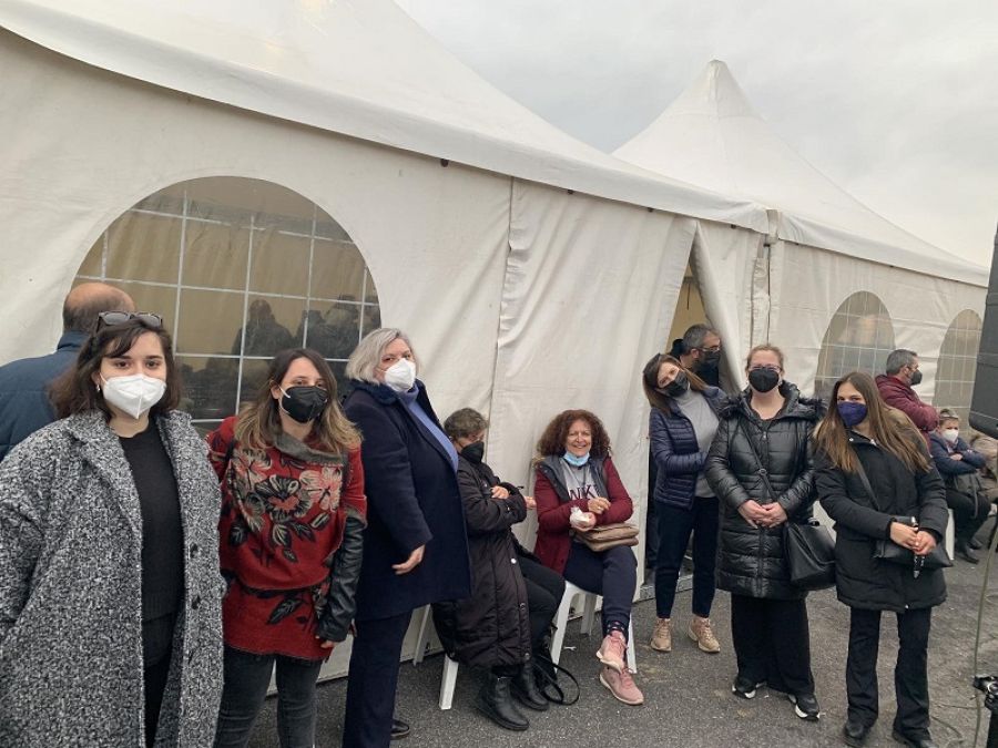 Ο Σύλλογος και Ομάδες Γυναικών της Καρδίτσας στο "μπλόκο" της Νίκαιας