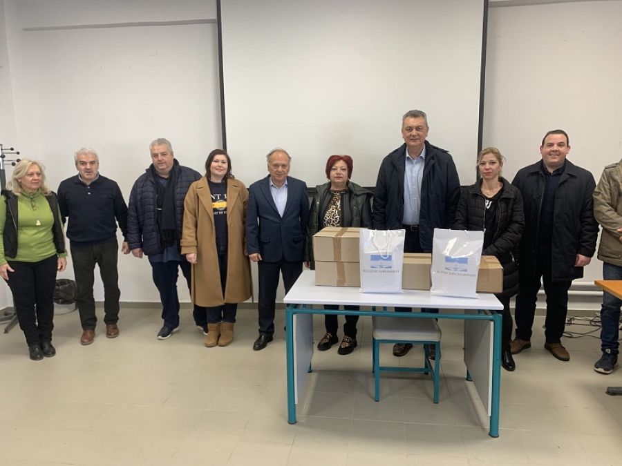 Επίσκεψη του Βουλευτή της Ν.Δ. του νομού Καρδίτσας Γ. Κωτσού στο 5ο Γυμνάσιο Καρδίτσας