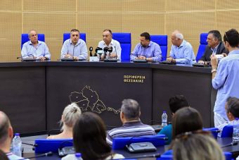 Απονομή τιμητικών πλακετών στους κτηνιάτρους για την προσφορά τους στη μάχη κατά της πανώλης των μηρυκαστικών